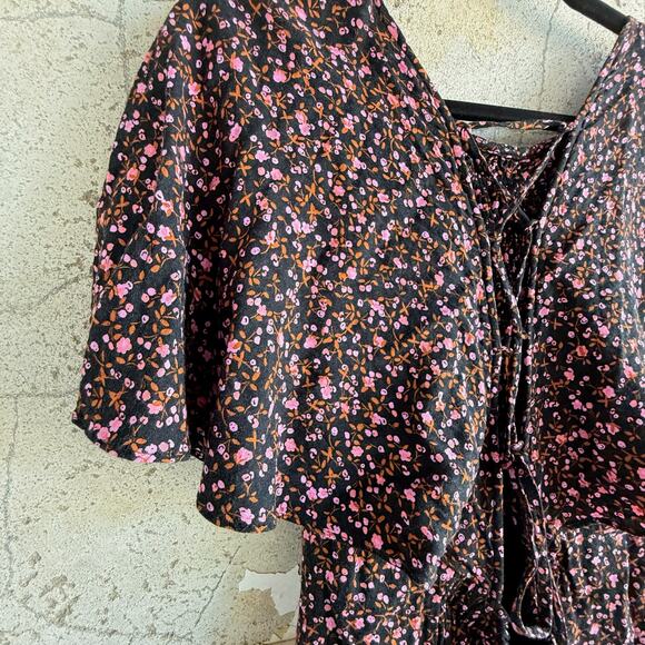 Cottagecore Floral Smocked Mini Dress Lace Up Back Flutter Sleeve Black Pink - Picture 5 of 6